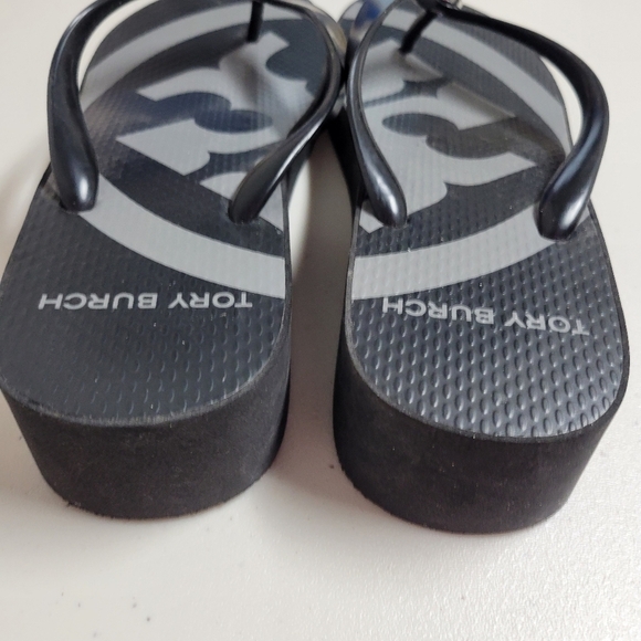 Tory Burch Emory Flip- Flop Sandals Wedge Platform. - Picture 7 of 10